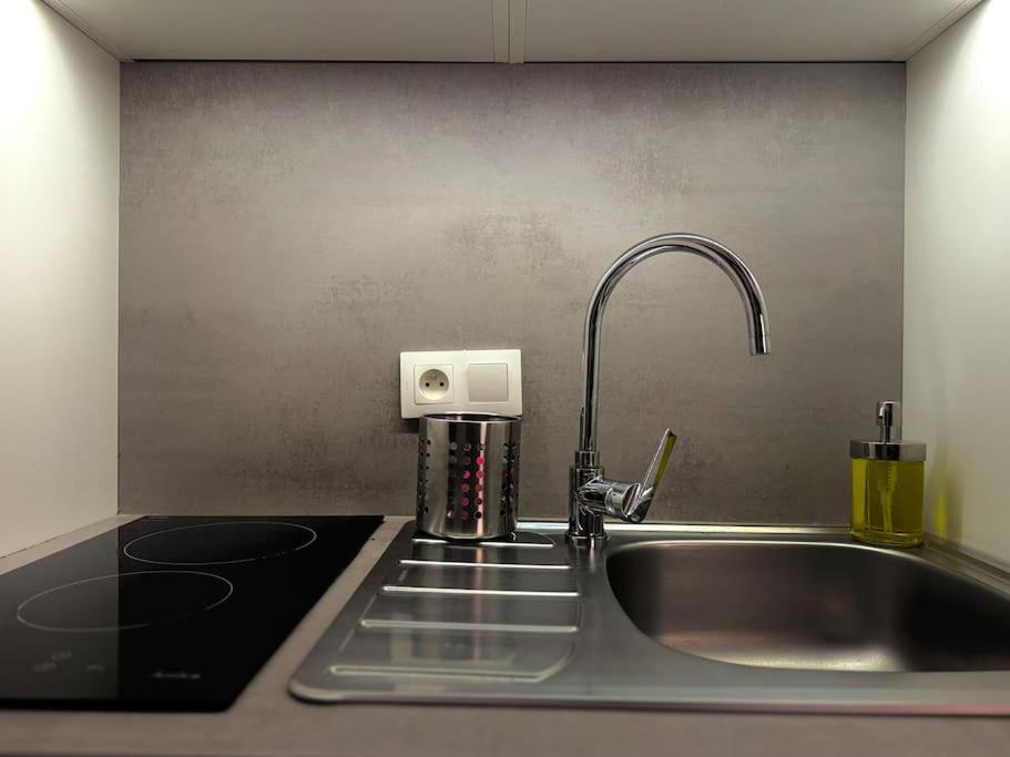 Cherry - Prague Apartment Экстерьер фото